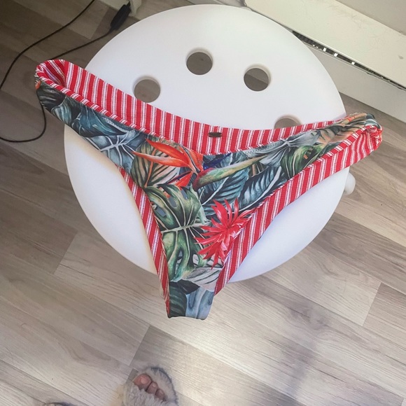 Bikini botoms - Picture 2 of 4